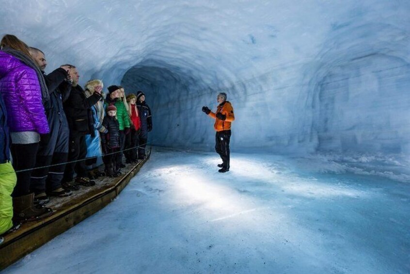 Grand Iceland Coach Tour: 9 Nights - 10 Day