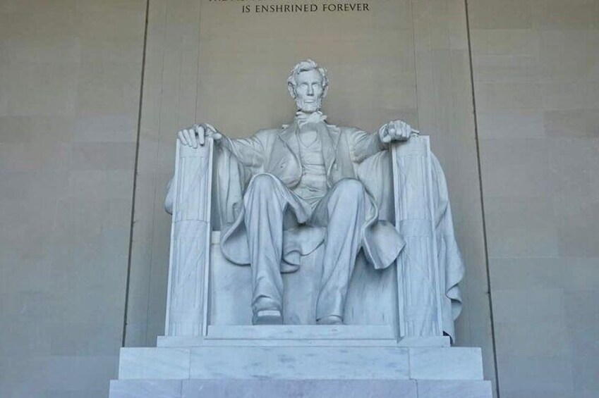 Lincoln Statue 