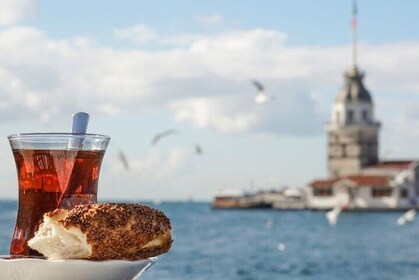 Short Bosphorus Cruise Tour With Hotel Pickup And Audio Guide