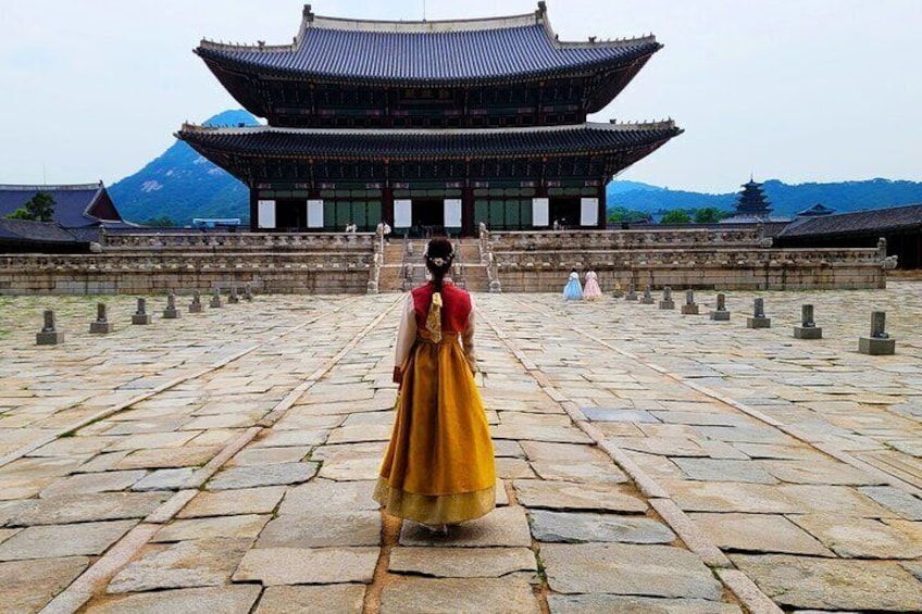 Gyeongbokgung Palace and Top attractions in Seoul