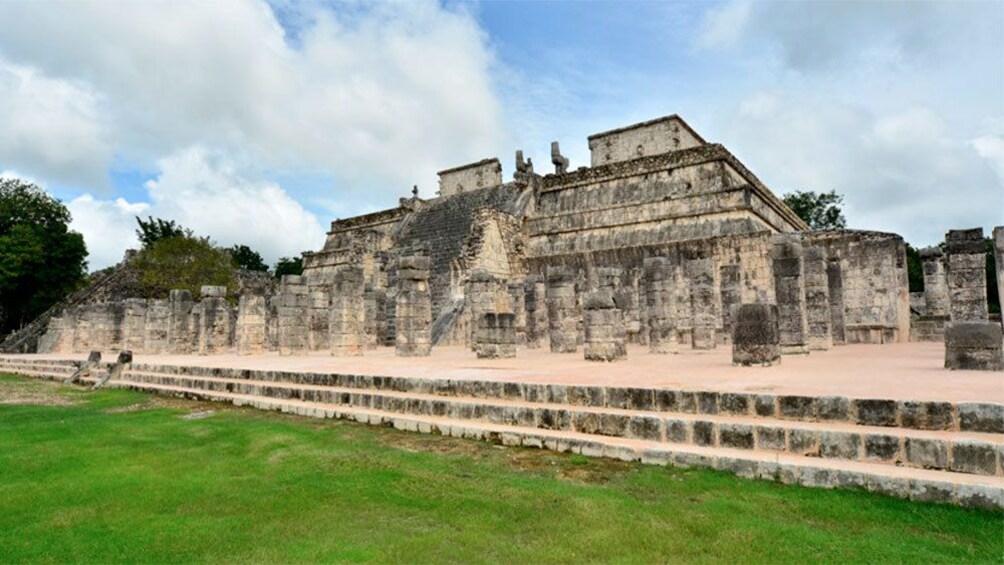 chichen itza, temple of the warriors