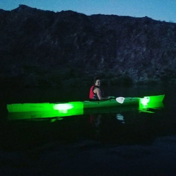 Twilight Kayak Tour of Black Canyon During a Full Moon