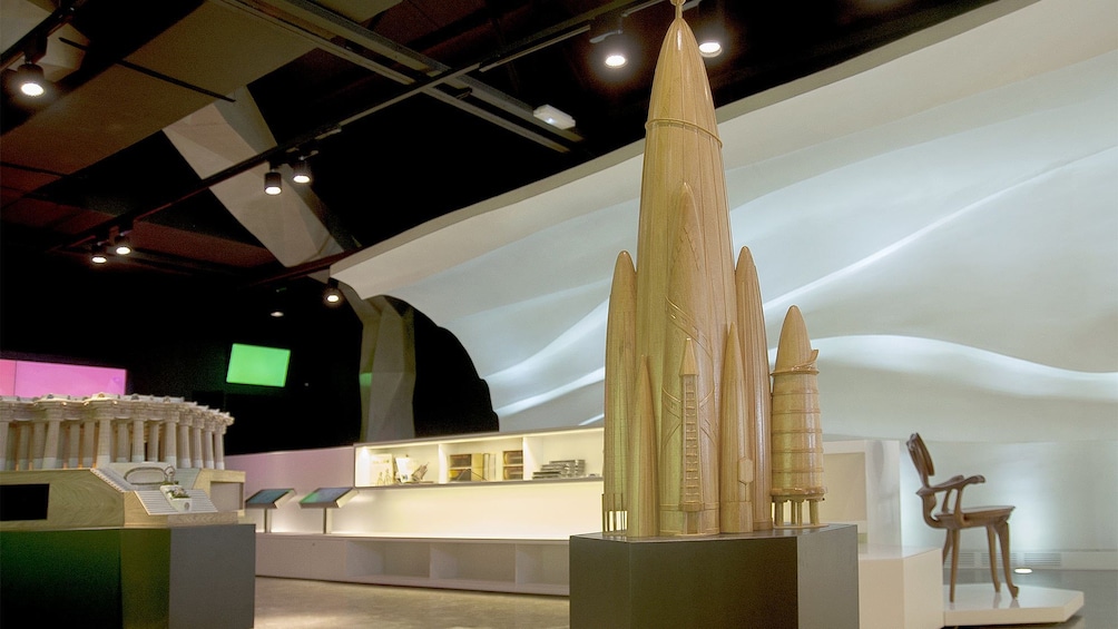 Models and exhibits inside the Gaudi Experiencia in Spain