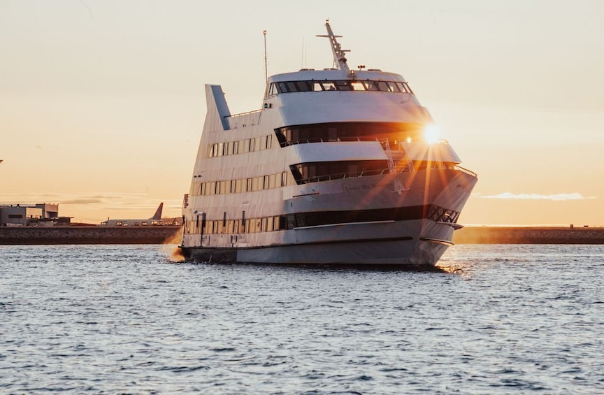 Spirit of Boston Signature Lunch Cruise