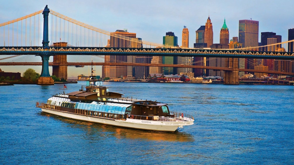 Bateaux Bottomless Mimosa Brunch