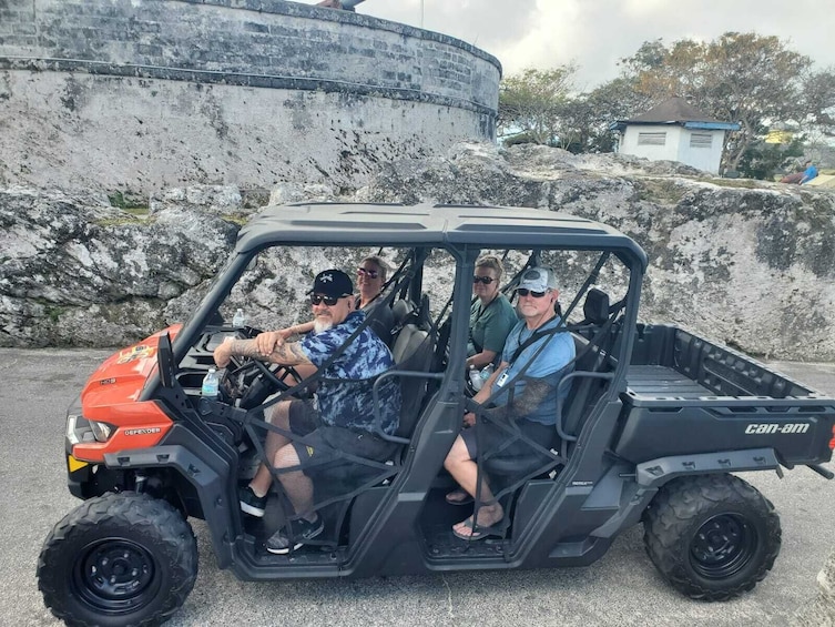 6 seater Jeep/Buggy Rental-Nassau, Bahamas