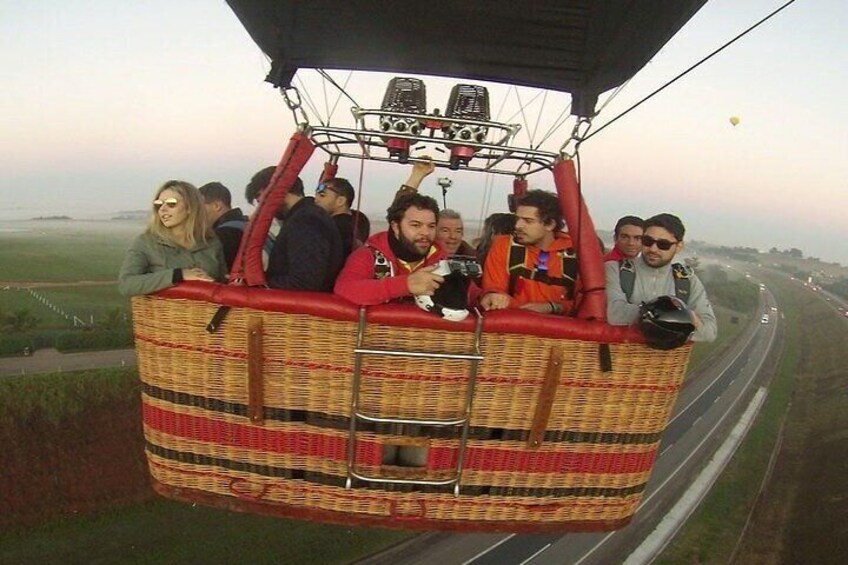 Full-Day Hot Air Balloon Experience in São Paulo Countryside