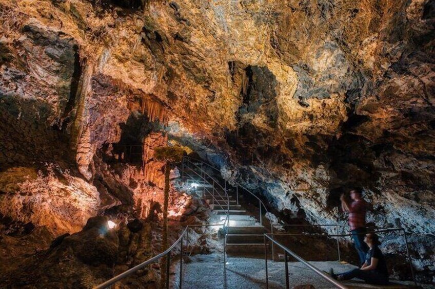 Nombre de Dios Caves and Quintas Carolinas Tour from Chihuahua
