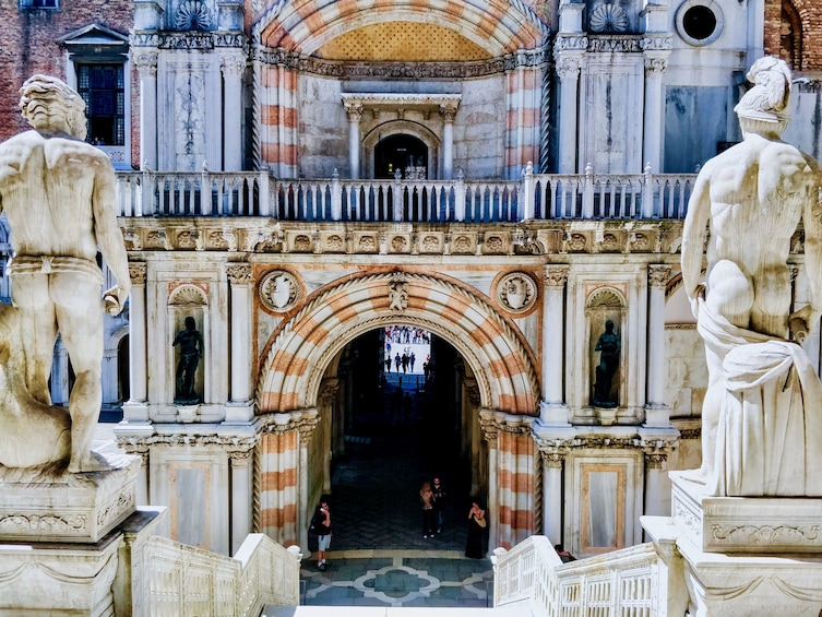 Doge's Palace guided tour with Skip-the-Line Entry