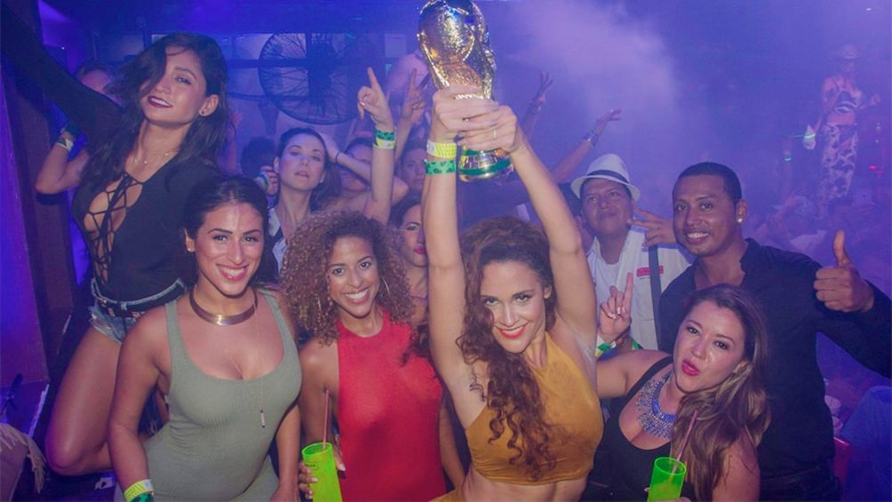 Guests at the Playa Del Carmen Rock Star pub crawl