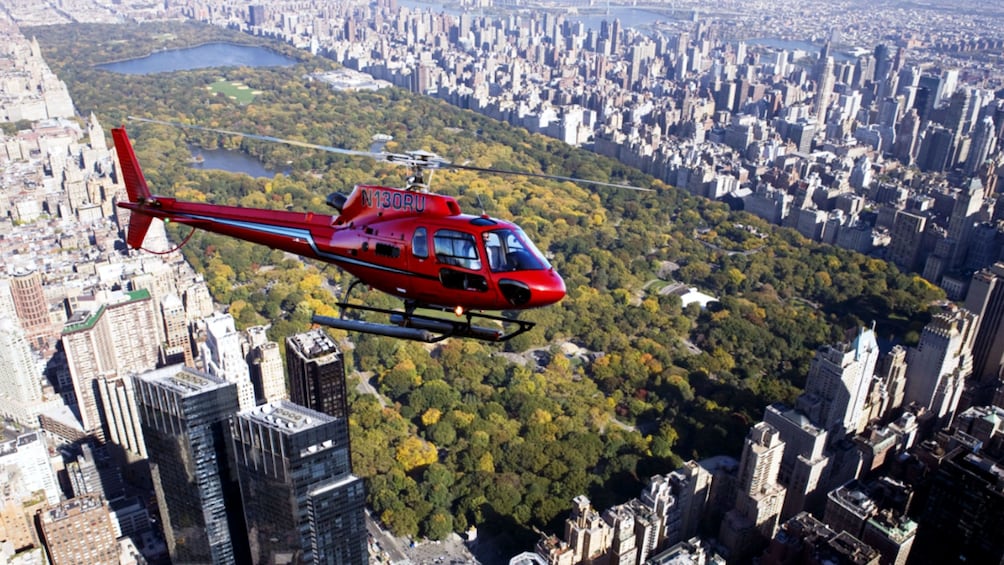 Private Helicopter Tour Of Manhattan Up To 6 People