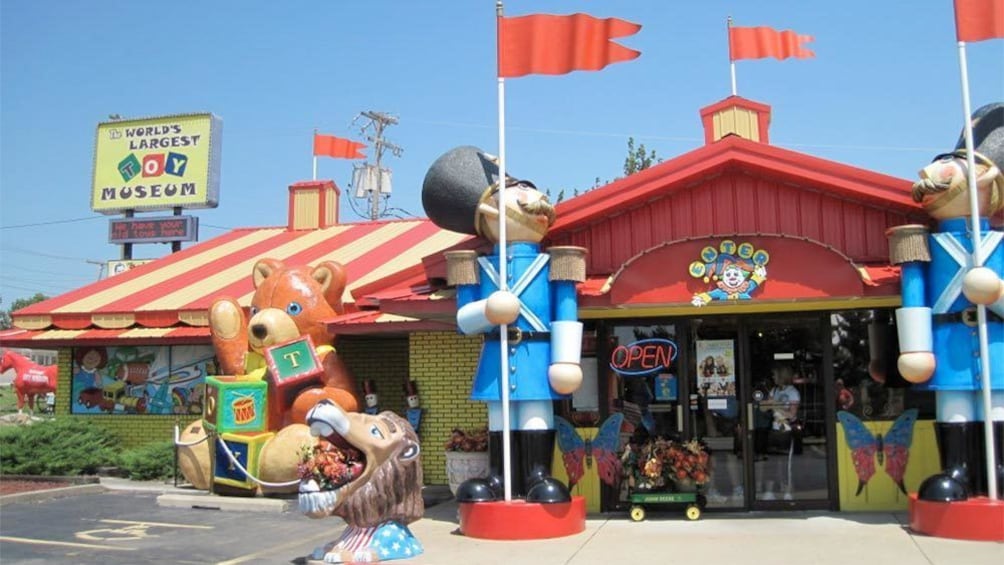 Entrance to World's Largest Toy Museum in Branson 