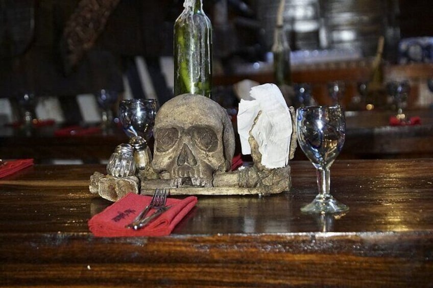 Pirate Show On Board - Dinner & Show