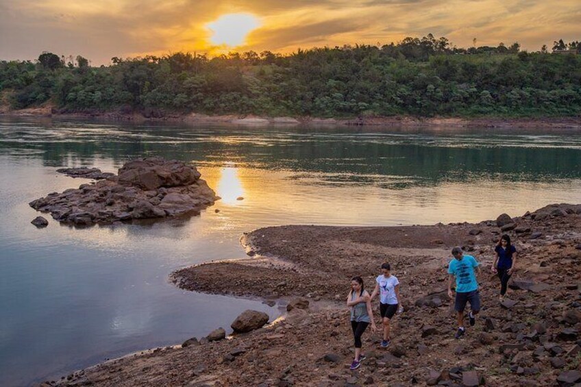 Walk around the river on soil rich in minerals and natural clay