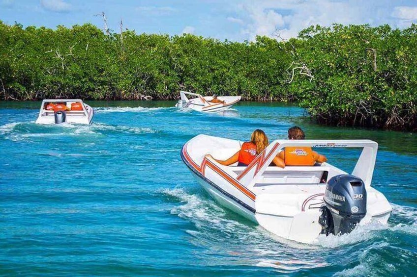 speed boat rental cancun