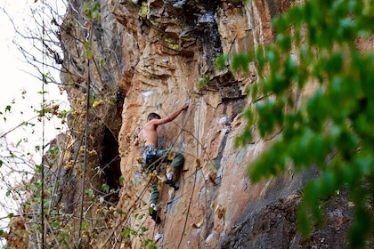 Climbing and Rappelling Course in Valle de Bravo