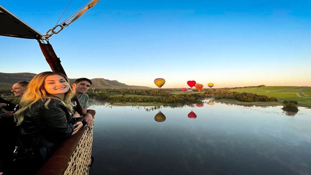 Hunter Valley Sunrise Hot Air Balloon Flight with Bubbly Breakfast