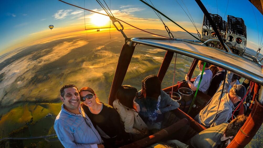 Hunter Valley Sunrise Hot Air Balloon Flight with Bubbly Breakfast