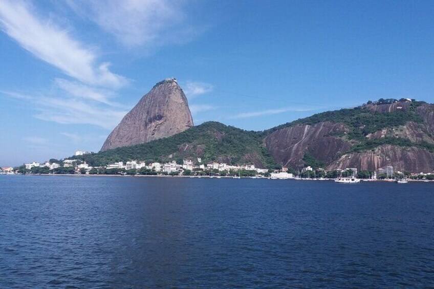 Sugarloaf Mountain by Luis Darin