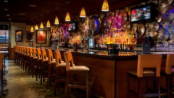 Dining at Hard Rock Cafe Boston with Priority Seating