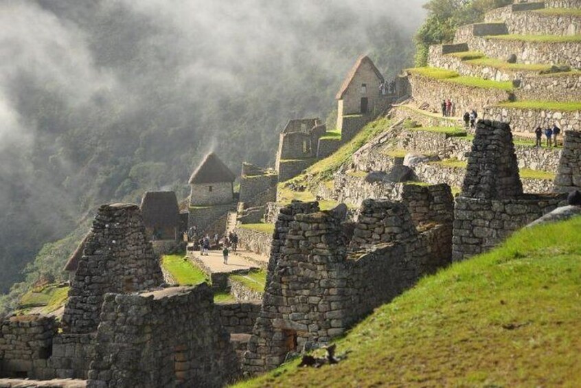 4-Day Machu Picchu Biking and Hiking Tour from Cuzco