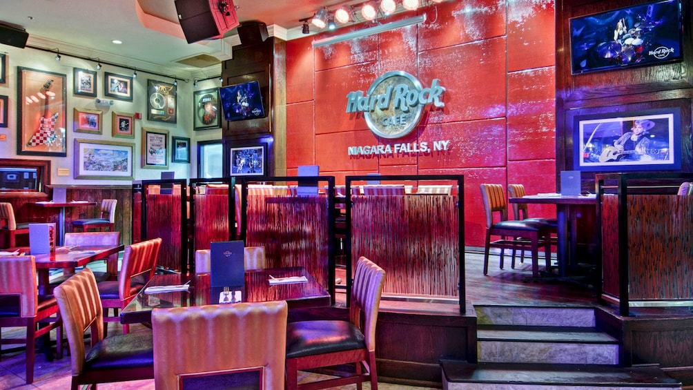 Dining at the Hard Rock Cafe in Niagara Falls