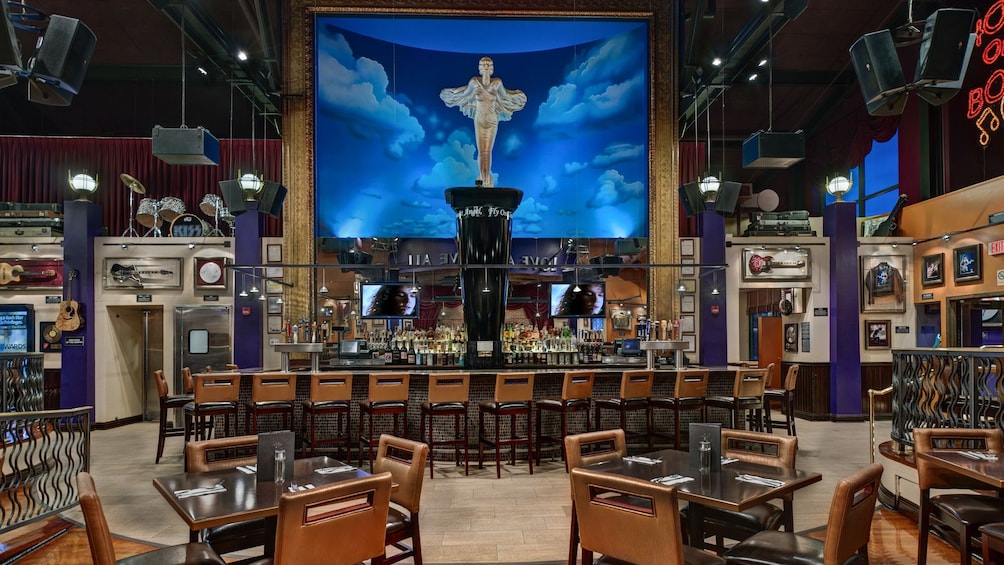 Bar within the Hard Rock Cafe in Pittsburg