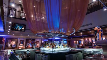 Dining at Hard Rock Cafe San Antonio with Priority Seating