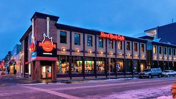 Dining at Hard Rock Cafe Anchorage with Priority Seating