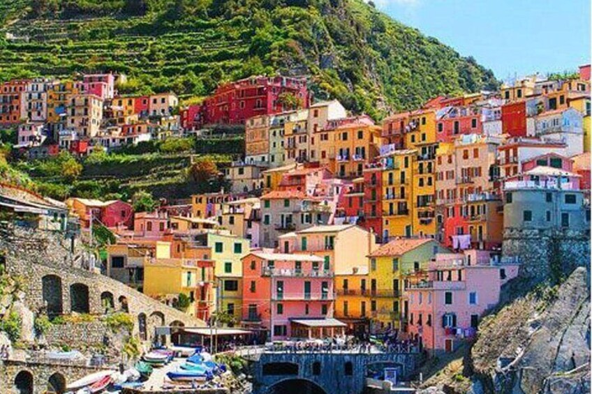Ligurian Colors, Cinque Terre Full Day Private Tour From Milan
