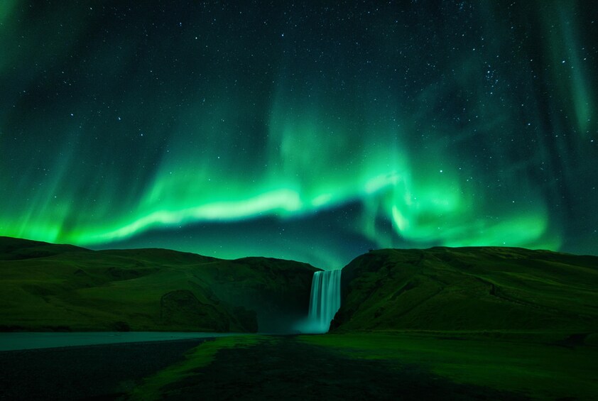 Northern Lights & Constellations Guided Tour from Reykjavik