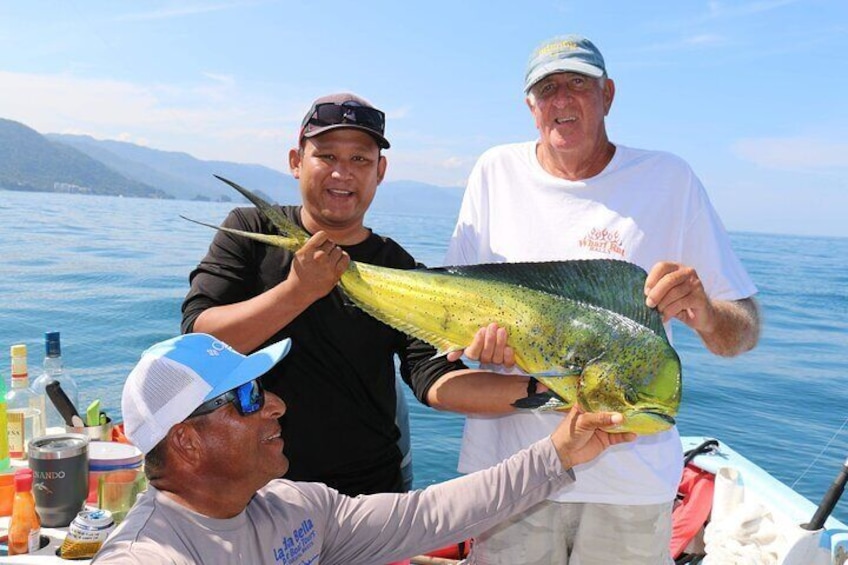 Private Inshore Fishing Adventure in Puerto Vallarta with Snacks