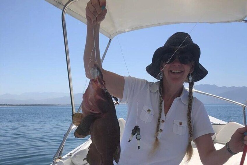 Private Inshore Fishing Adventure in Puerto Vallarta with Snacks