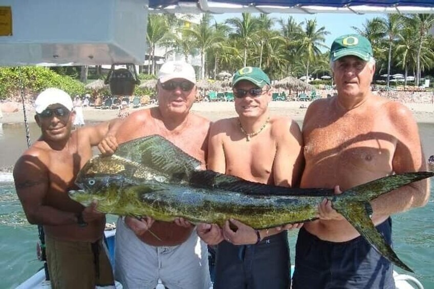 Private Inshore Fishing Adventure in Puerto Vallarta with Snacks