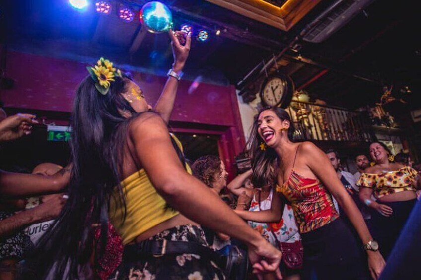 Rio By Night Tour: Pub Crawl Experiencing Music, Dancing, Drinks & Local Culture
