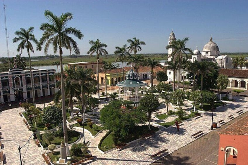 Full Day Tour to Tlacotalpan and Alvarado from Veracruz