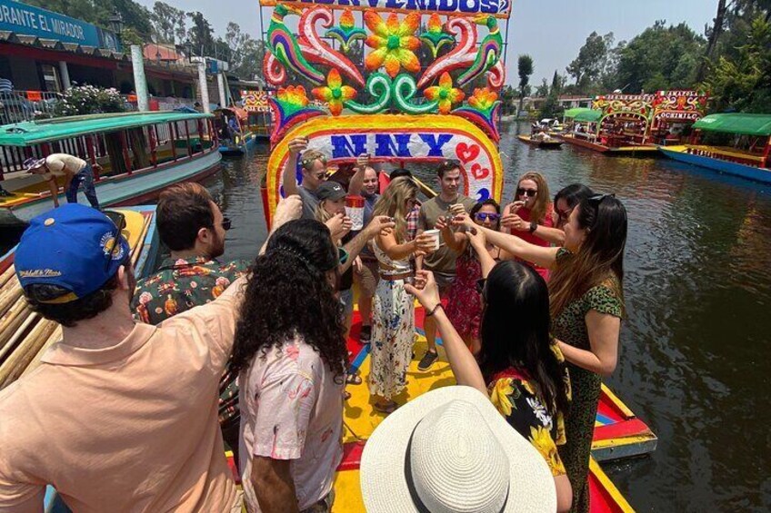 Xochimilco & Mexican Party with Guacamole & Unlimited Drinks