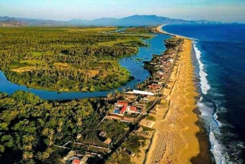 Coyuca Lagoon Tour in Acapulco