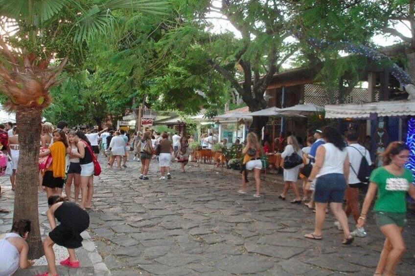 1–Day Arraial & Búzios Tour: Paradise in the Coast of Rio de Janeiro