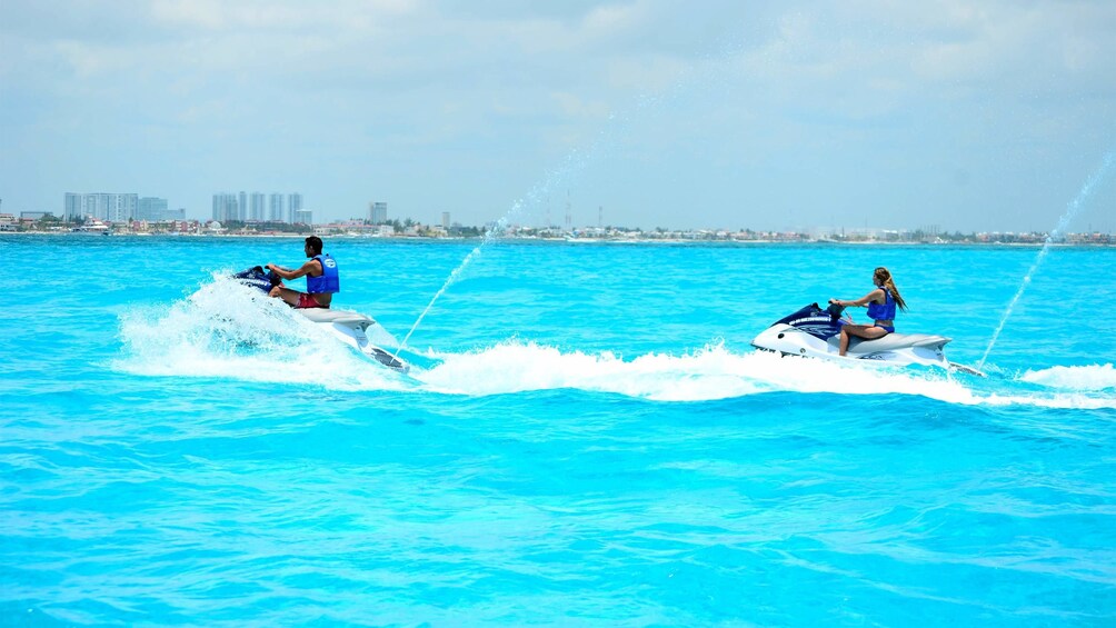 Cancun water sports 