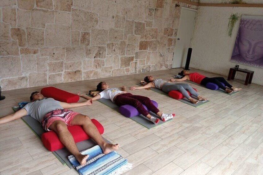 Resting un Savasana