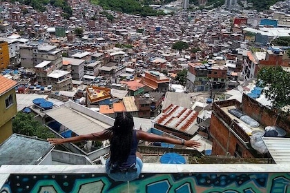 Rocinha Walking Tour: Get a Feel for the Brazil's Largest Favela (Shared Gr...