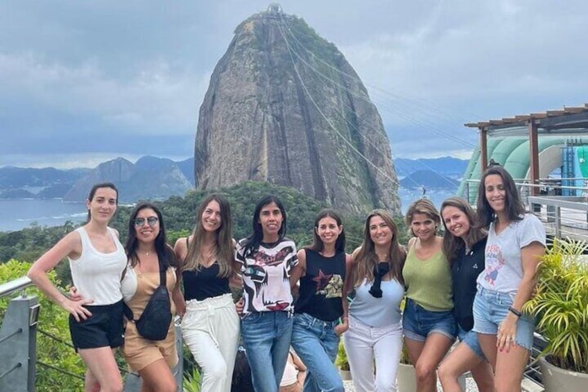 Get to know Sugarloaf Mountain, and make stops at Arpoador for photos!