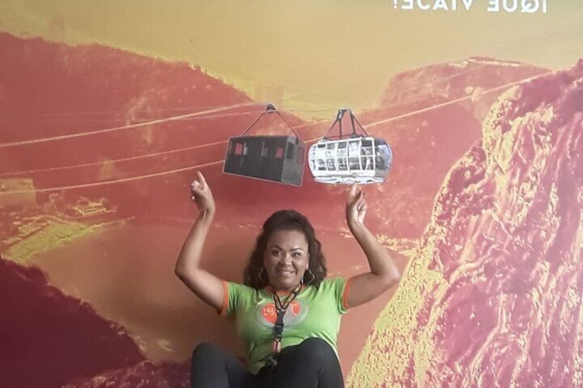 Get to know Sugarloaf Mountain, and make stops at Arpoador for photos!