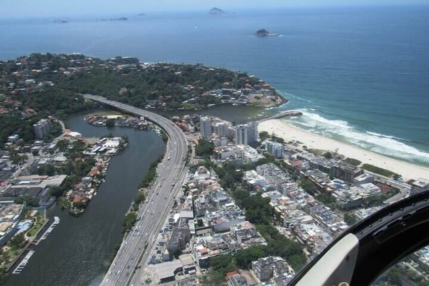 Rio Helicopter Private Tour with Transport to Boarding Area (Exclusive Flight)