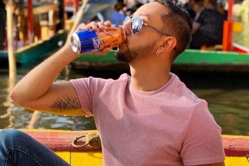Floating Mexican party by Xochimilco, Open bar and snacks