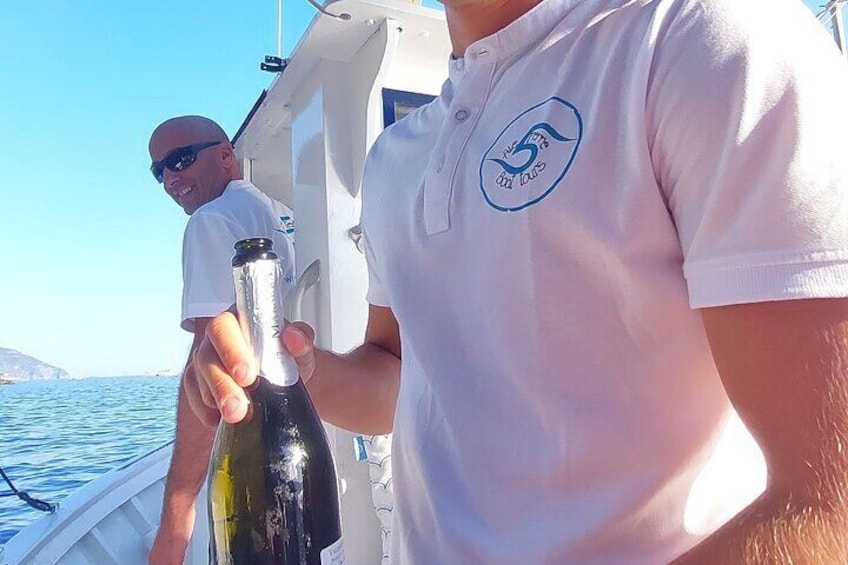 Bottomless prosecco on board!