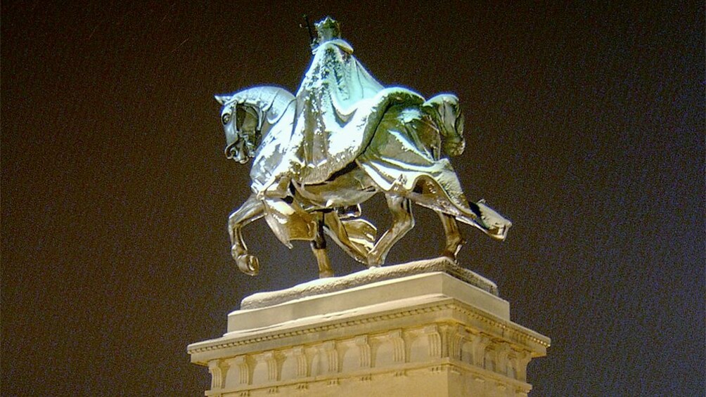 Night view of a statue on the St Louis Fine Arts Tour
