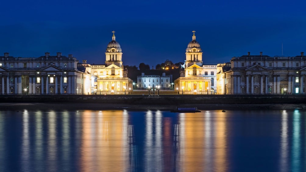 Apri foto 1 di 4. Greenwich, England