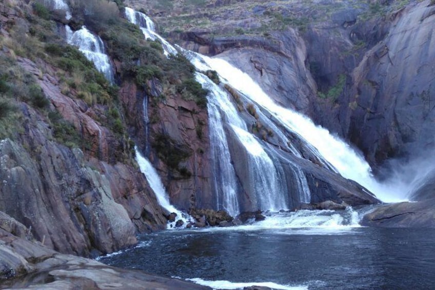 Ézaro Waterfall / Ézaro Waterfall